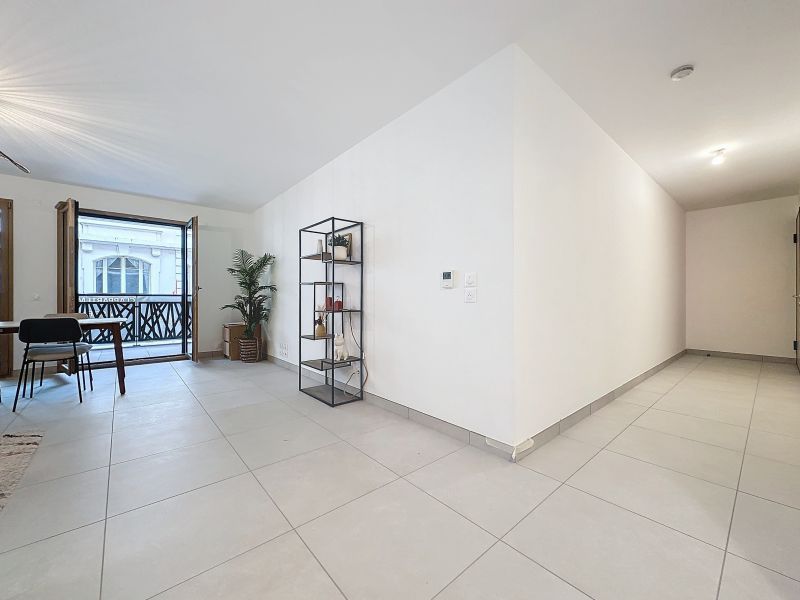 appartement 3 pièces en vente sur EVIAN LES BAINS (74500) Vente Appartement Évian-les-Bains 74500 69.89 m²