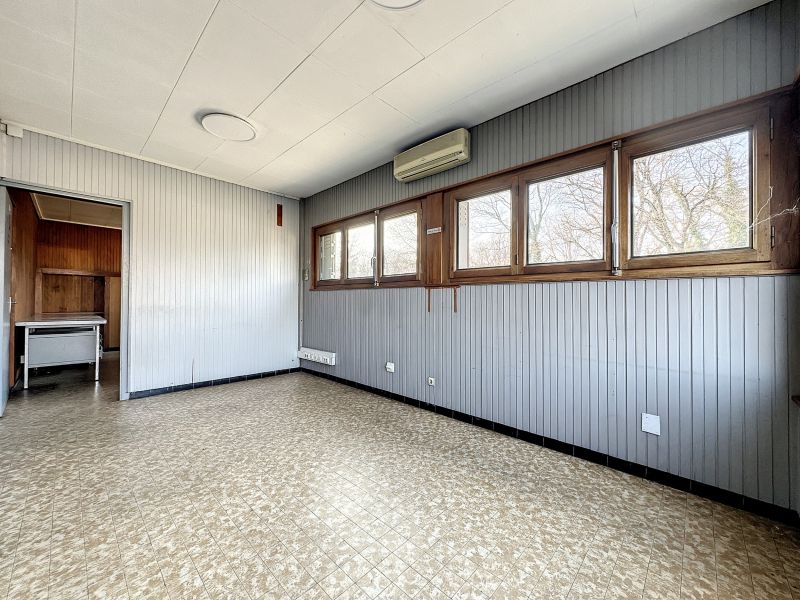 activity premises for sale on MARGENCEL (74200) Sale Activity premises Margencel 74200 700 m²