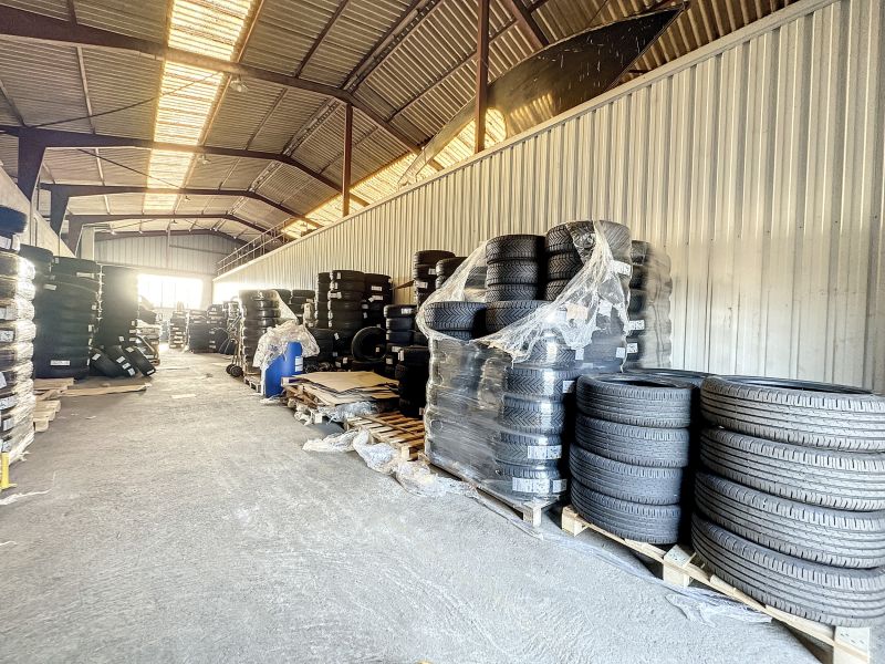 activity premises for sale on MARGENCEL (74200) Sale Activity premises Margencel 74200 700 m²