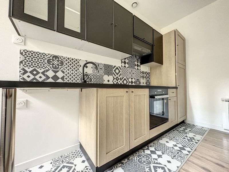 apartment 3 rooms for sale on EVIAN LES BAINS (74500) Sale Apartment Évian-les-Bains 74500 59.64 m²