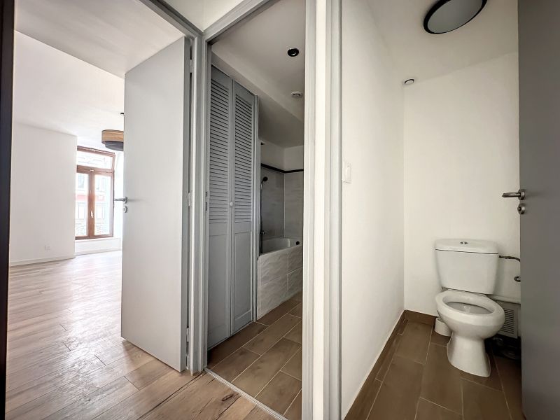 apartment 3 rooms for sale on EVIAN LES BAINS (74500) Sale Apartment Évian-les-Bains 74500 59.64 m²