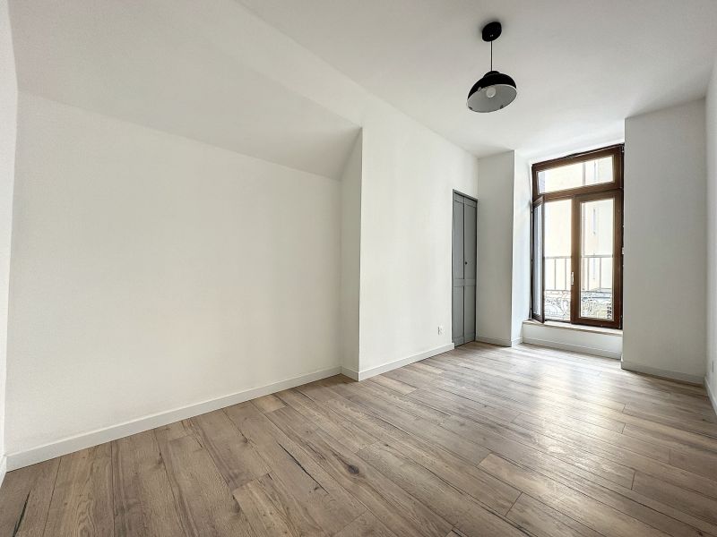 apartment 3 rooms for sale on EVIAN LES BAINS (74500) Sale Apartment Évian-les-Bains 74500 59.64 m²
