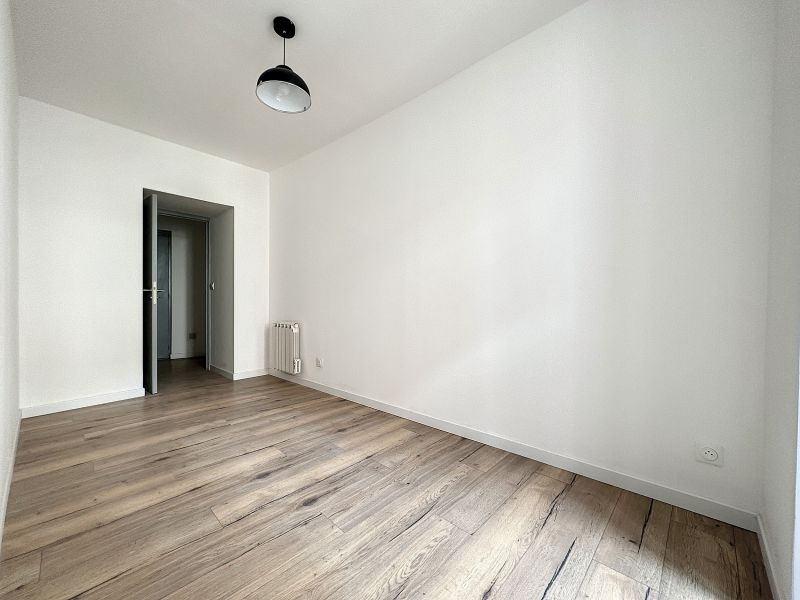 apartment 3 rooms for sale on EVIAN LES BAINS (74500) Sale Apartment Évian-les-Bains 74500 59.64 m²