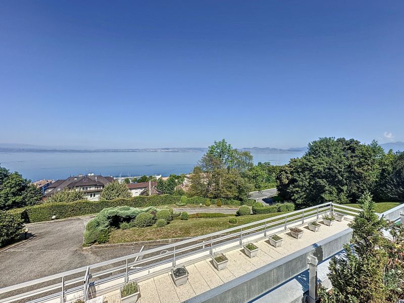 appartement 6 pièces en vente sur EVIAN LES BAINS (74500) Vente Appartement Évian-les-Bains 74500 231 m²