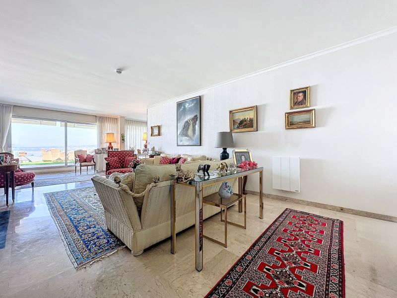 appartement 6 pièces en vente sur EVIAN LES BAINS (74500) Vente Appartement Évian-les-Bains 74500 231 m²