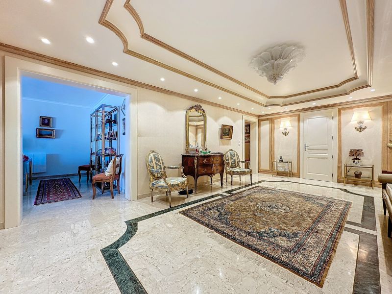 appartement 6 pièces en vente sur EVIAN LES BAINS (74500) Vente Appartement Évian-les-Bains 74500 231 m²