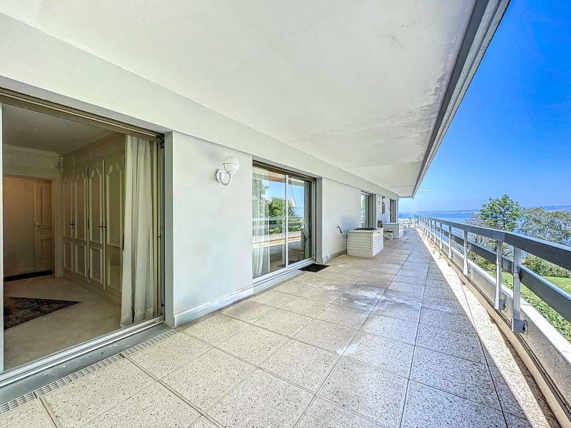 appartement 6 pièces en vente sur EVIAN LES BAINS (74500) Vente Appartement Évian-les-Bains 74500 231 m²