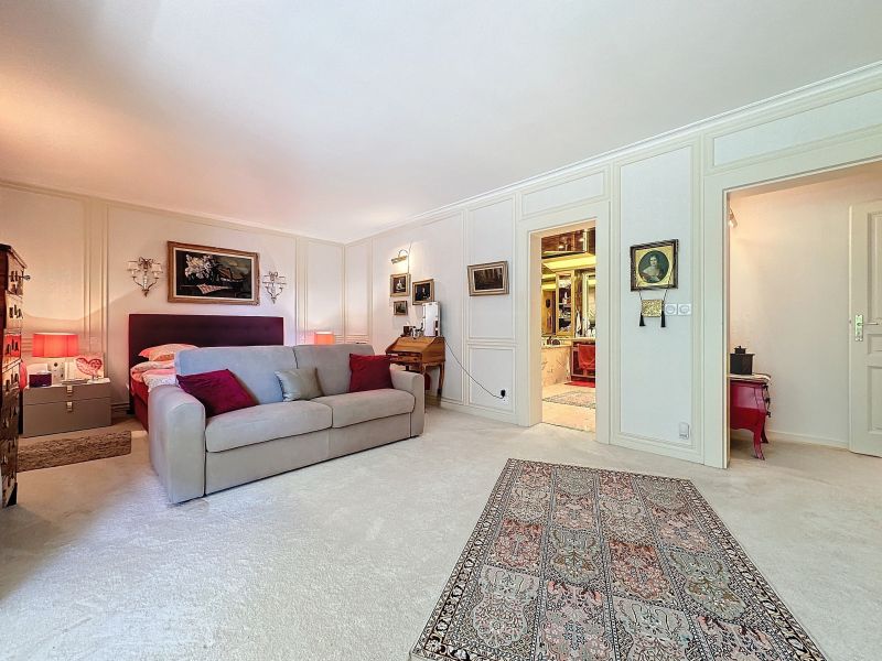 appartement 6 pièces en vente sur EVIAN LES BAINS (74500) Vente Appartement Évian-les-Bains 74500 231 m²