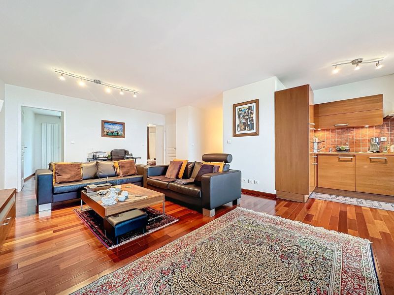 Sale Apartment Évian-les-Bains 74500 78.09 m²