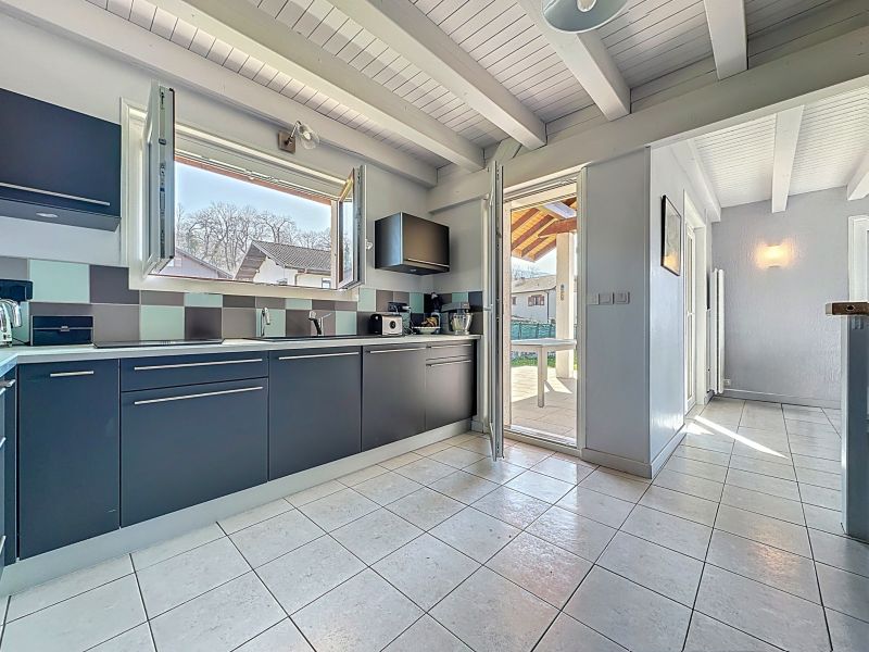 Sale House Neuvecelle 74500 208.24 m²