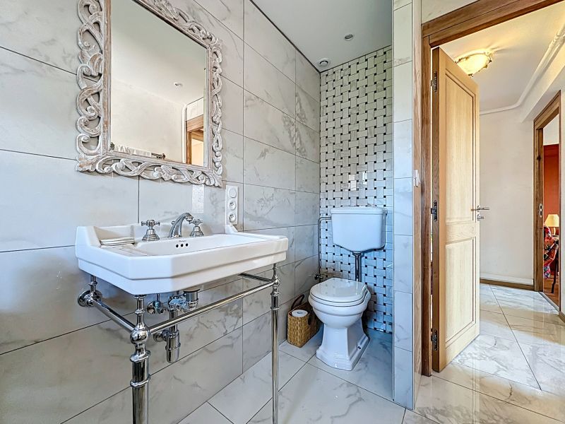 house 6 rooms for sale on THONON LES BAINS (74200) Sale House Thonon-les-Bains 74200 167.77 m²