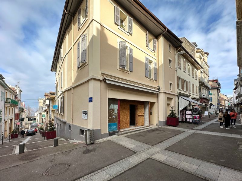 Sale Commercial local Évian-les-Bains 74500 311.4 m²