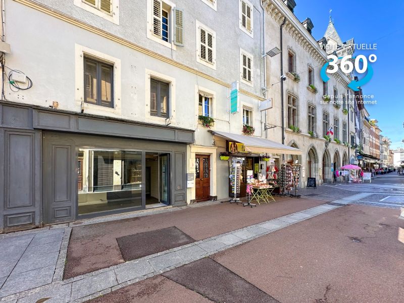 Local commercial 1 pièce 71 m² · à Evian les Bains · 71,4 m² · 60 000 €