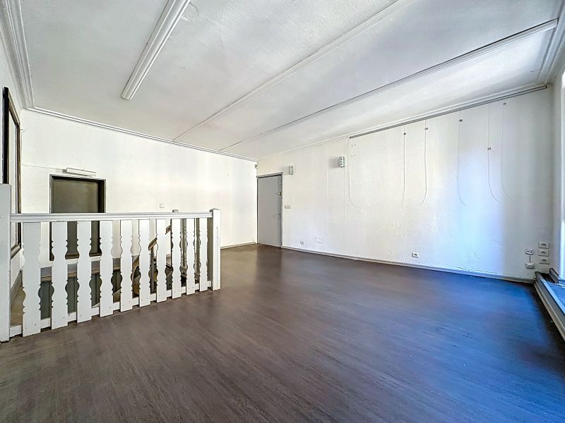 local d'activité en location sur EVIAN LES BAINS (74500) Location Local d'activité Évian-les-Bains 74500 71.39 m²