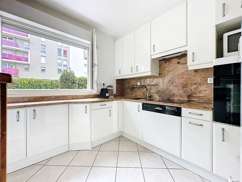 Sale Apartment Thonon-les-Bains 74200 63.92 m²