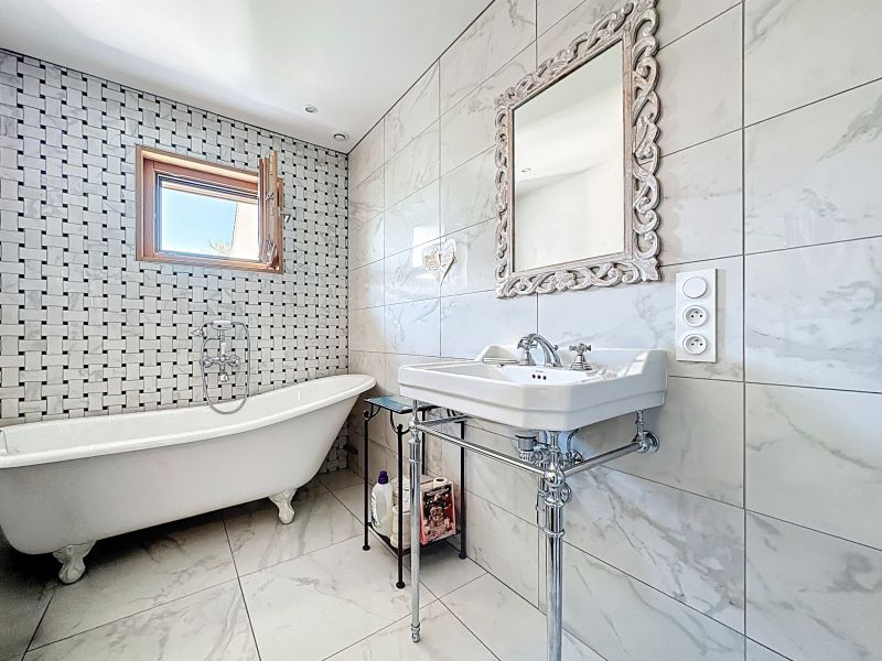 Sale House Thonon-les-Bains 74200 167.77&nbsp;m²