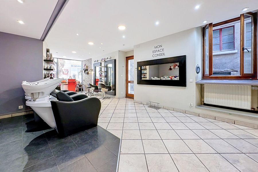 Vente Local d'activité Évian-les-Bains 74500 65.57&nbsp;m²