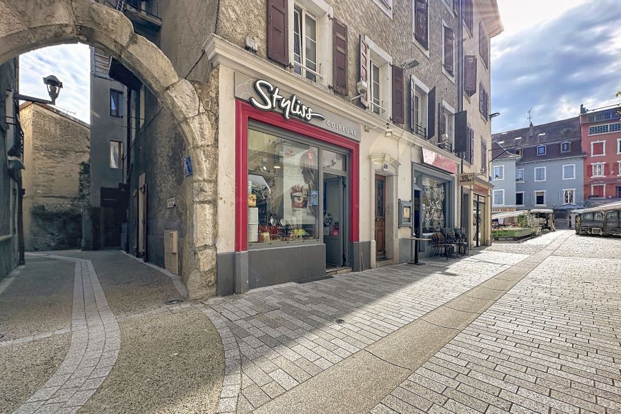Vente Local d'activité Évian-les-Bains 74500 65.57&nbsp;m²