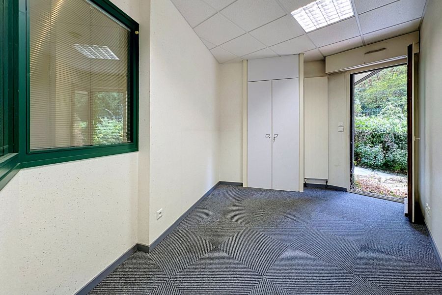 Sale Activity premises Thonon-les-Bains 74200 222.19&nbsp;m²