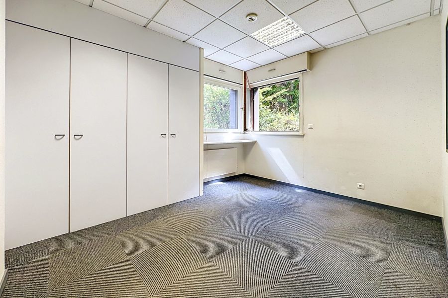 Sale Activity premises Thonon-les-Bains 74200 222.19&nbsp;m²