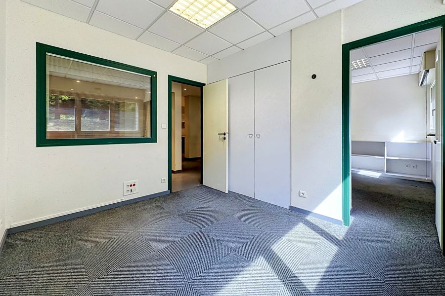 Sale Activity premises Thonon-les-Bains 74200 222.19&nbsp;m²