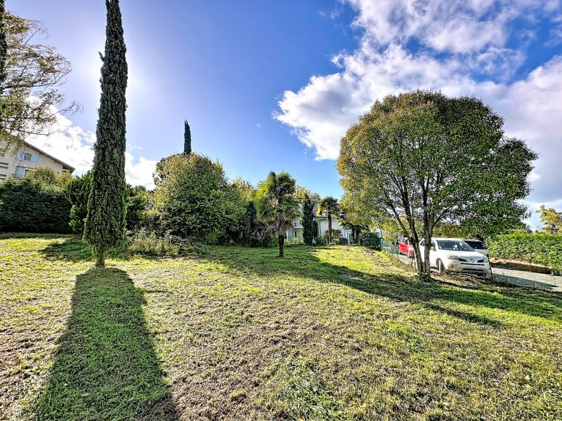 Sale Land Évian-les-Bains 74500 703&nbsp;m²