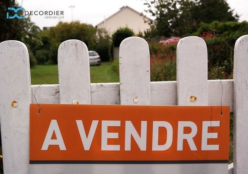 Sale in Haute-Savoie DE CORDIER IMMOBILIER REAL ESTATE EVIAN